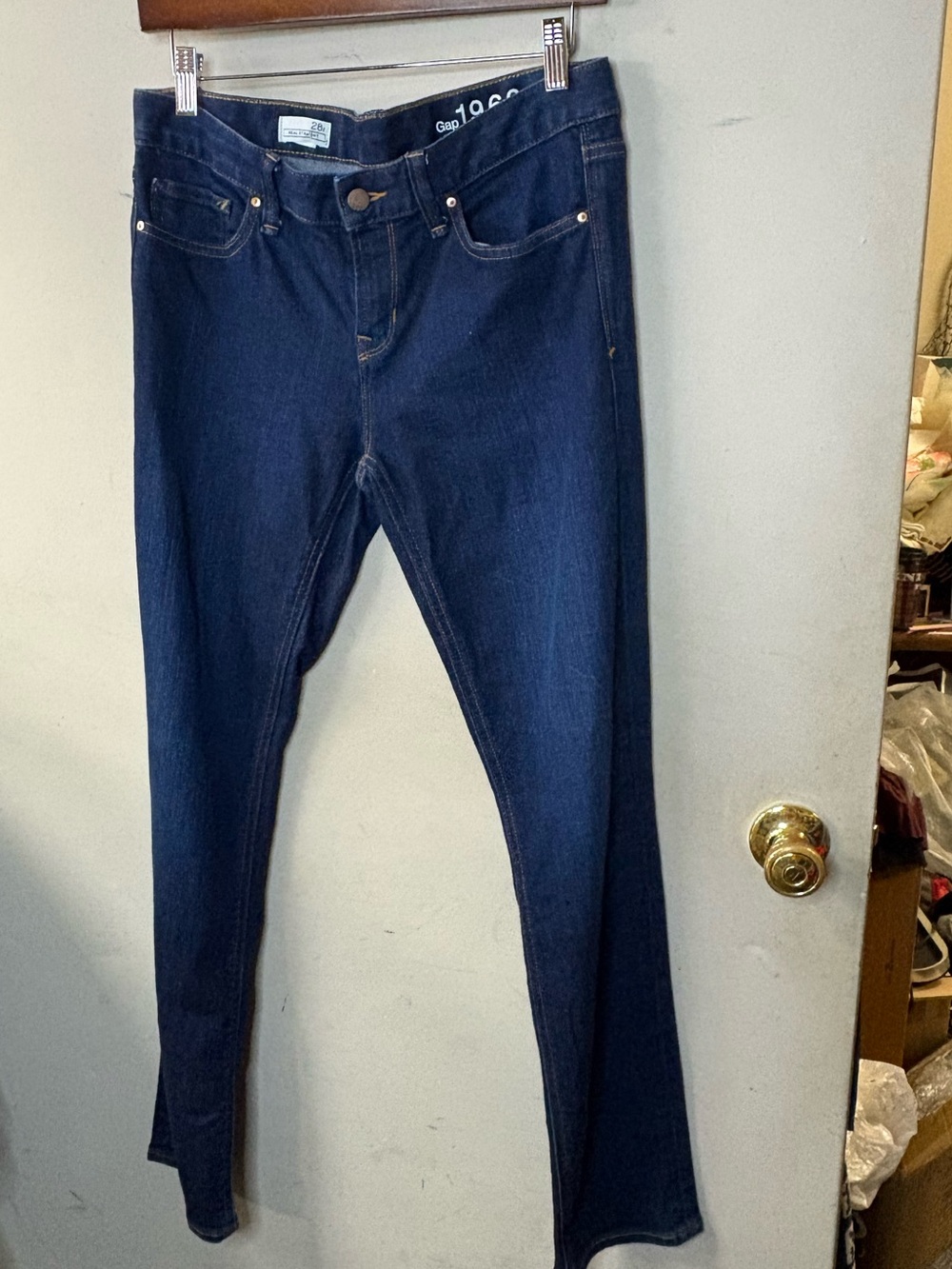 Gap Classic mid-Rise, real straight size 28r Dark Blue Women's Jeans